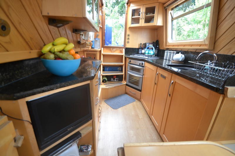 Shared Narrow Boat Torksey Picture 5