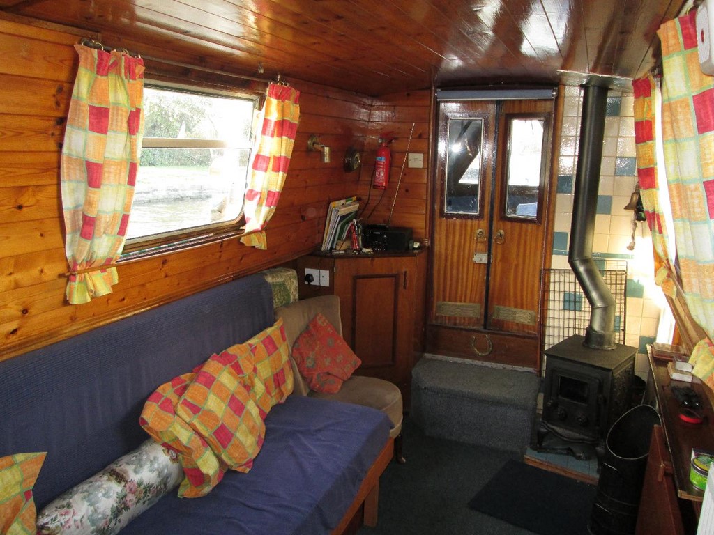 Shared Narrow Boat Dasque 5