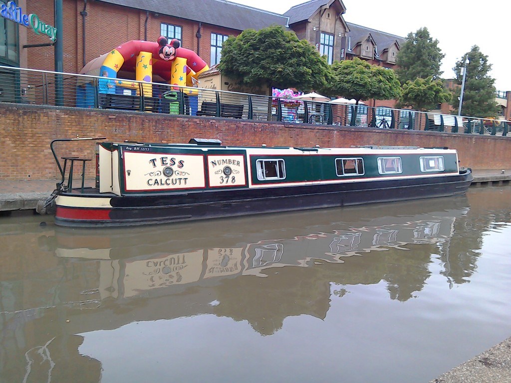 Shared Narrow Boat Tess Picture 2