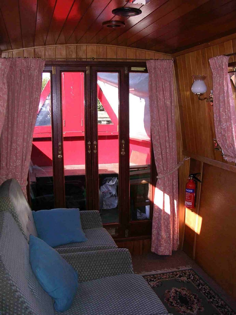 Shared Narrow Boat Sovereign Picture 4