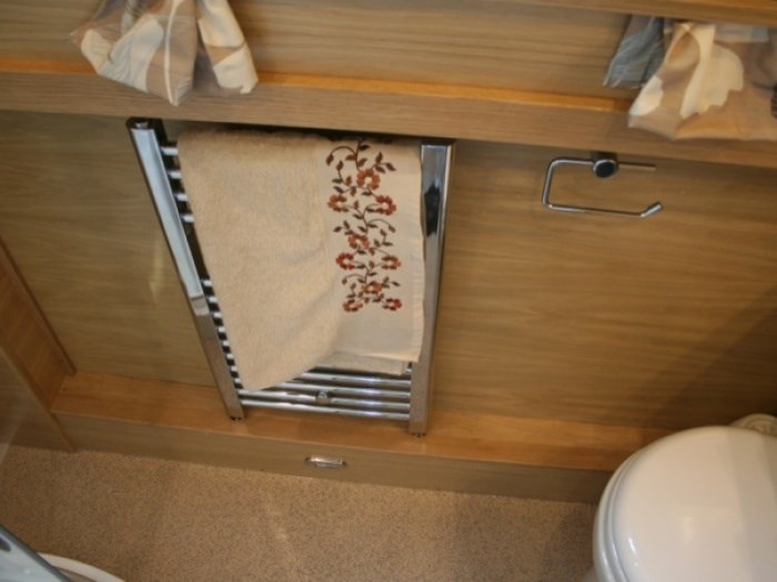 Shared Narrow Boat Aurora Picture 13