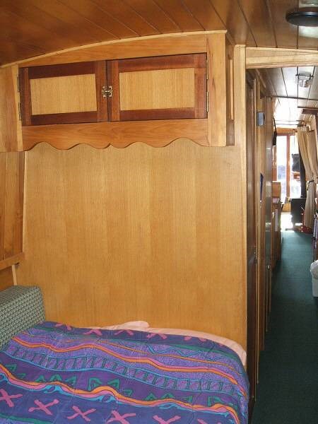 Shared Narrow Boat Spring Dew Picture 14