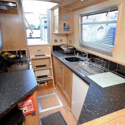 Shared Narrow Boat Liberté Picture 4