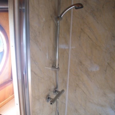 Shared Narrow Boat Serenade Picture 10