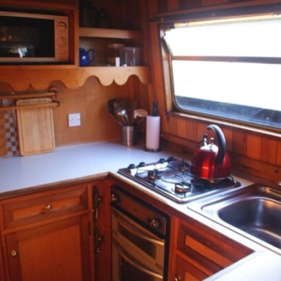 Shared Narrow Boat Serenade Picture 5