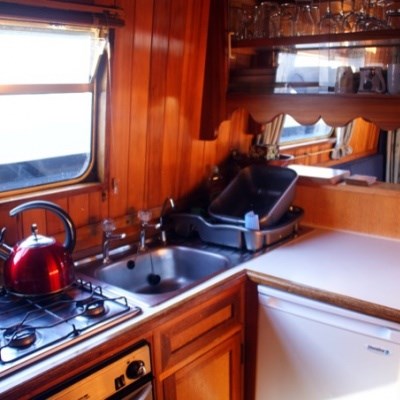 Shared Narrow Boat Serenade Picture 6