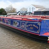 Shared Narrow Boat Black Swan 28 Picture 2